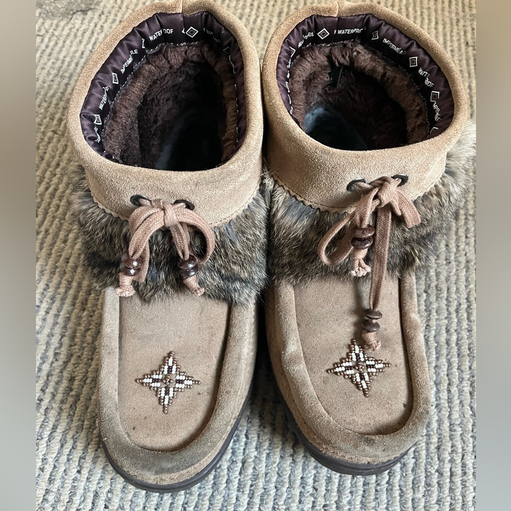 Water proof Manitoba Mukluks size 7